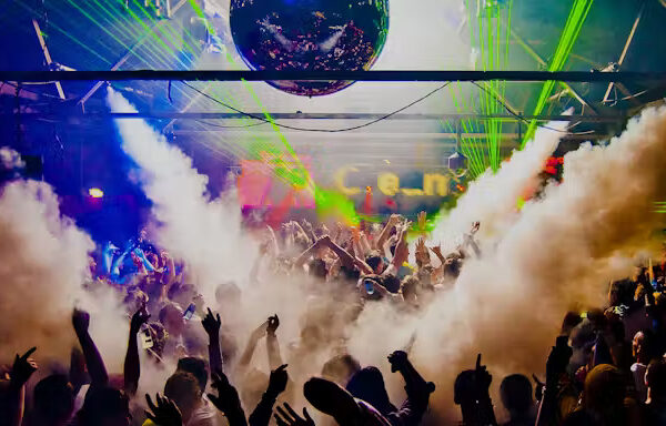 Amsterdam Nightlife & Clubs + Free Drinks